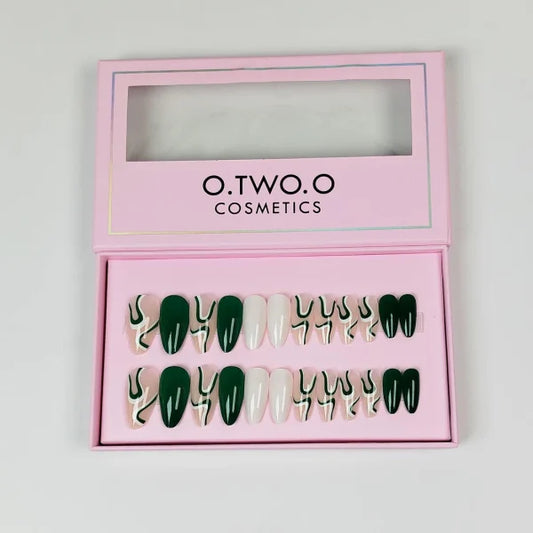 24 Pcs O.TWO.O Green Matte Nails Set with Nail Accessories – Stylish Press-On Kit