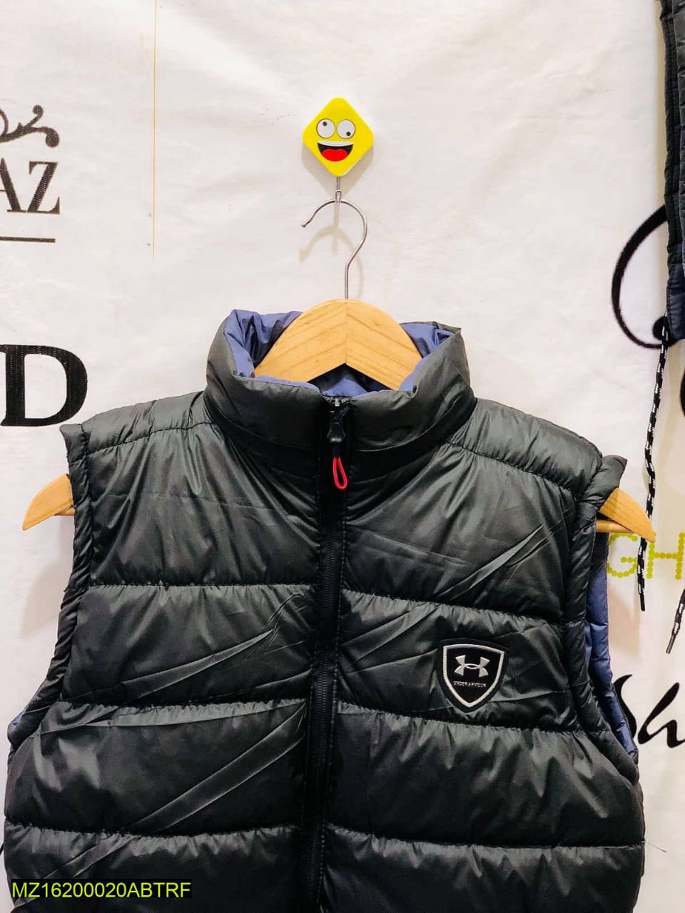 Men Sleeveless Parachute Jacket